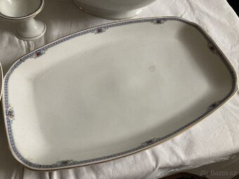 různý starožitný porcelán - 4