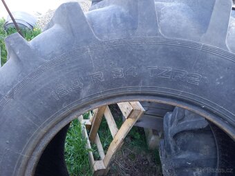 Pneu Zetor Crystal18.4 r 34 Barum - 4