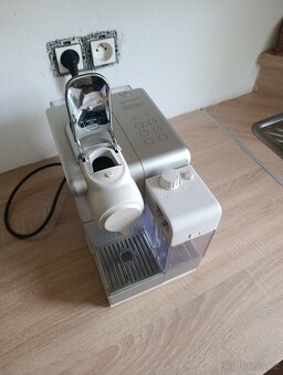 Kapslový kávovar Nespresso DeLonghi - 4