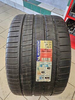 Letní pneu 345/30r20 MICHELIN - 4