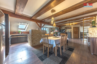 Prodej rodinného domu, 232 m², Benešov nad Pl, ul. Wolkerova - 4