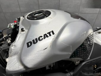 Nádrž Ducati Panigale V4/S/R - 4