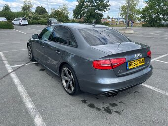 Audi A4 2.0TDI Quattro - Angličan - 4