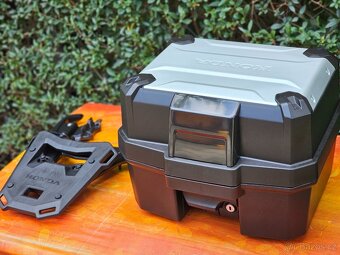 Honda NX 500 Top case kit - 4