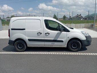 Berlingo 1,6 diesel, 66 kW , 3 místa, tempomat, klimatizace - 4