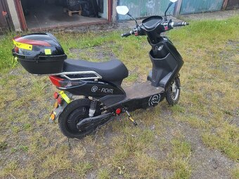 Elektro skútr RacceWay E-Fichtl - 4