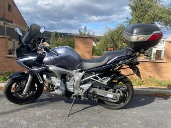 Yamaha FZS 600 Fazer - 4
