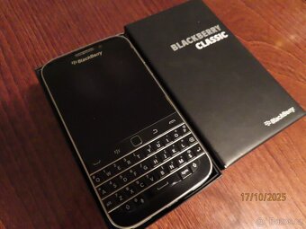 Blackberry Classic - 4