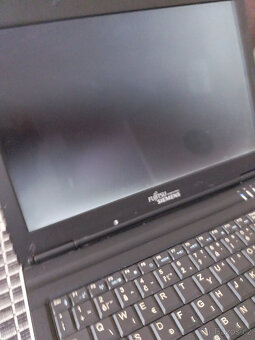 Notebook Fujitsu Siemens - 4