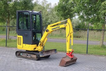 Prodám Komatsu PC16R-3HS (2017) – 3 lžícemi - 4