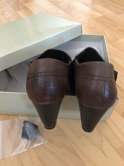 Hnědé kožené dámské boty, vel.40, zn.Baťa, NOVÉ - 4