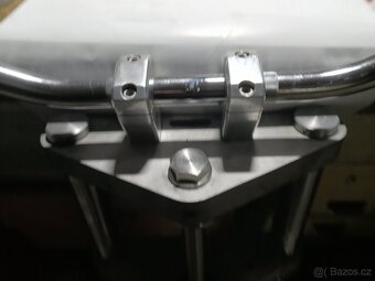 Tlumiče showa HD - 4