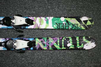 freestylove lyže Fischer 161 cm , hadí kuze - 4