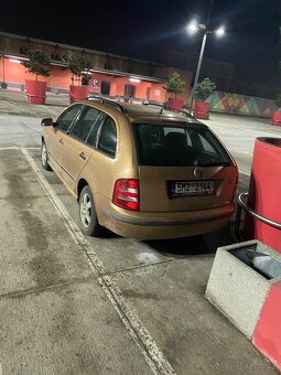 Škoda Fabia 1.4 benzín Elegance Kombi - 4