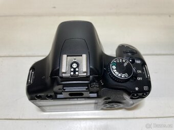 digitální zrcadlovka Canon EOS 450D - 4