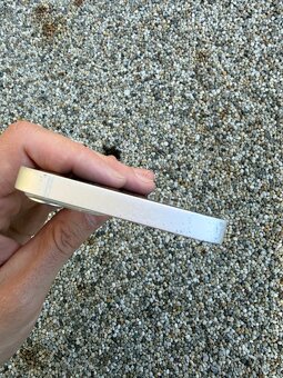 IPhone 13 - baterie 100% - 4