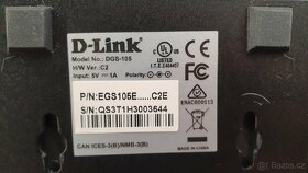 D-Link DGS-105 gigabit switch - 4