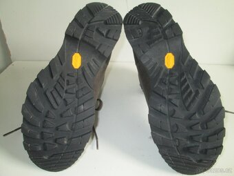 Lowa GTX.....vel.40 - 4