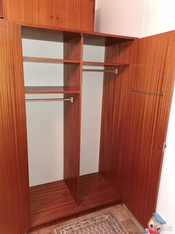 Skříň - 4