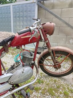Monark ČZ - 4