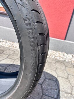 Pneu Bridgestone dvourozměrná 275/35 RF21 99Y 245/40RF21 99Y - 4
