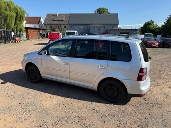 Vw Touran 1.4 Tsi 2009 - 4
