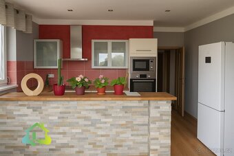 Prodej bungalovu 4+1, 129 m2 s bazénem, saunou a zahradou – - 4