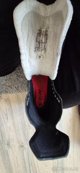 Brusle CCM Jetspeeed FT360 vel.EUR 40,5 - 4