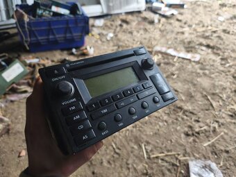 Rádio Passat B5.5, b6 - 4