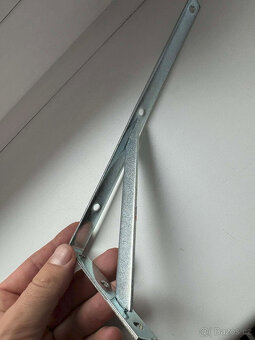 konzole s podpěrou - 4