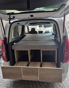 Pick-up, MPV obytná vestavba camper box spací vestavba - 4