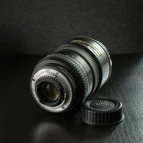 Nikon 17-55 mm f/2,8 AF-S DX ZOOM-NIKKOR IF-ED - 4