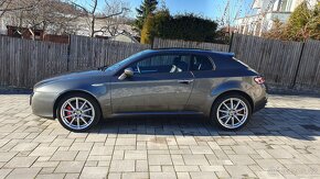 Rozpredám Alfa Romeo Brera 2.4JTDm 154kW na dily - 4