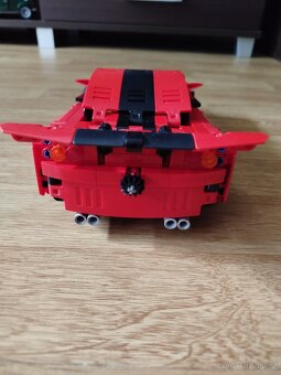 Lego technic sportovní model - 4