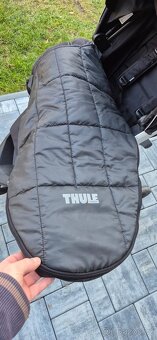 Prodám golfky Thule Spring Stroller Aluminium Midnight Black - 4