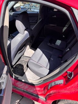 Volvo s40 2.0d 100kw 2004 - 4