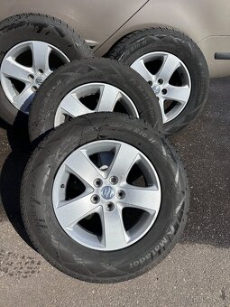 Letni 225/70/16 original suzuki - 4