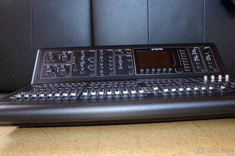 Digitální mixážní pult Midas M32 + Midas DL16 v kufru - 4