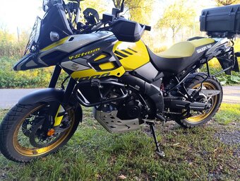 Suzuki V strom 1000xt - 4