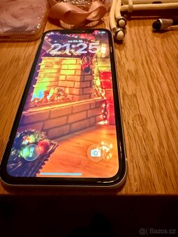 Apple Iphone 11 - 4