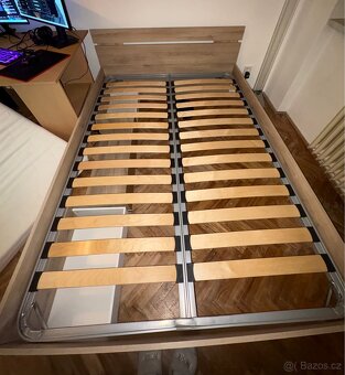 Postel 140×200 cm s roštem a matrací - 4