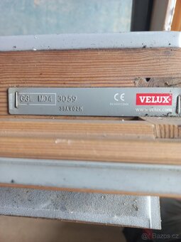 Střešní okna Velux 3 ks - 4
