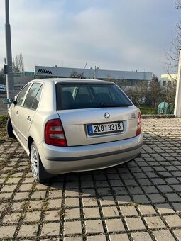 Škoda Fabia 1.4 BENZIN 175 000km Velmi zachovalý stav - 4