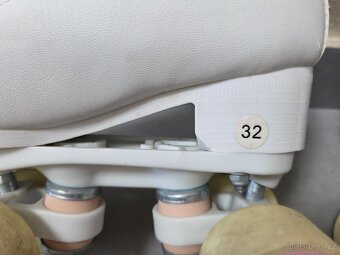 Dívčí kolečkové brusle 32. Krásné - 4