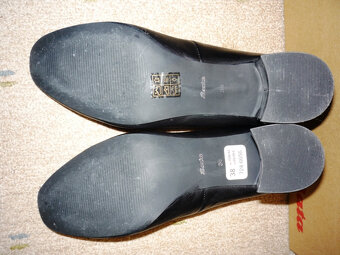 Černé lodičky Baťa, vel.38 z pravé kůže - 4