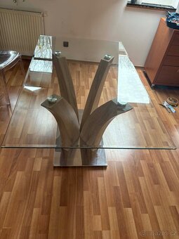 Skleněný stůl - 4