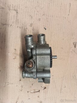 Yamaha Tz vodní pumpa - 4