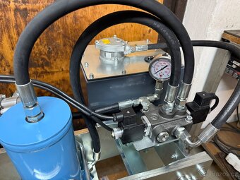 Dílenský lis hydraulický - 4