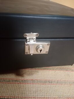 Kufříkový gramofon - 4
