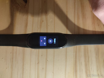 Fitness náramek M5 FitPro + USB nabíječka - 4